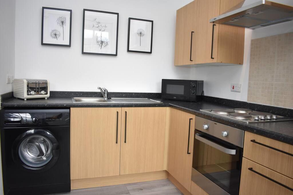 Modern & Bright 1 Bed For 4 Close To City Centre! Apartamento Edimburgo Exterior foto