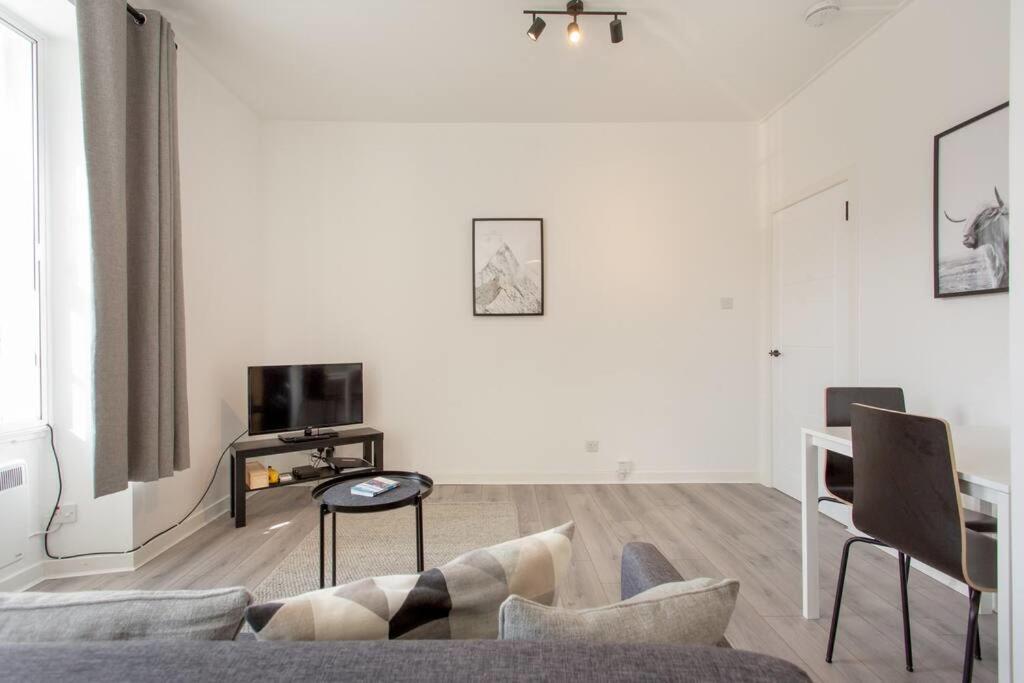 Modern & Bright 1 Bed For 4 Close To City Centre! Apartamento Edimburgo Exterior foto