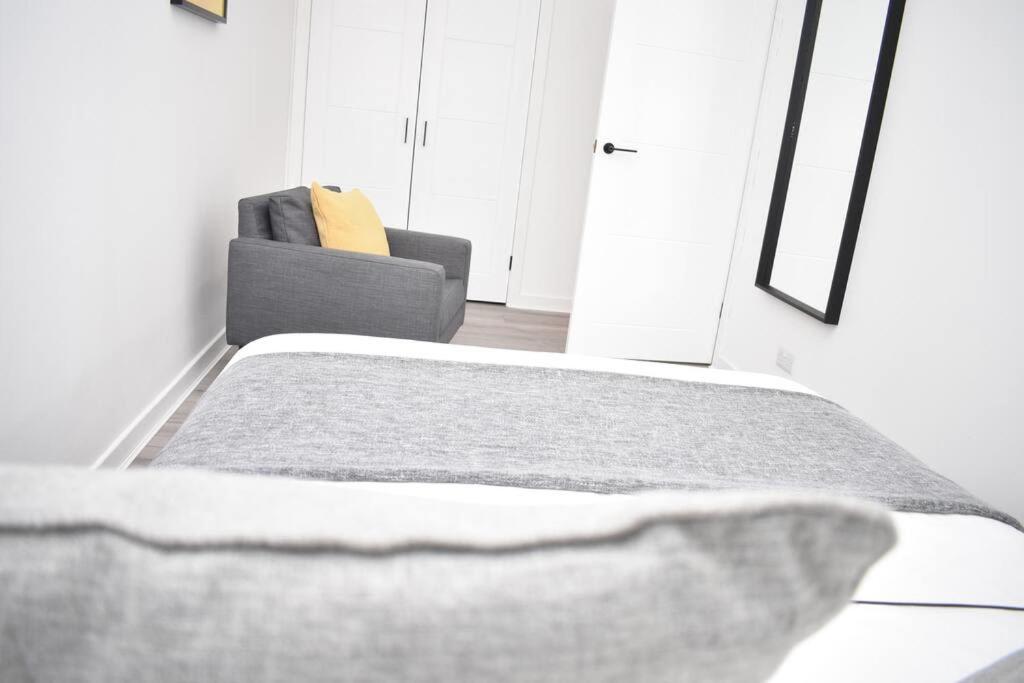 Modern & Bright 1 Bed For 4 Close To City Centre! Apartamento Edimburgo Exterior foto